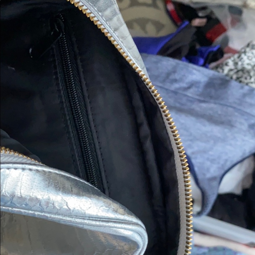 Purse - Picture 5 of 6